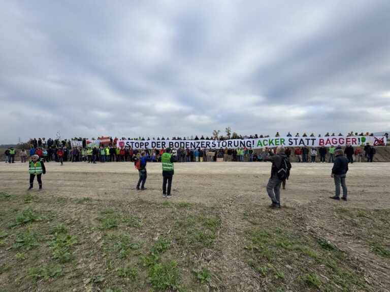 Raddemo gegen den Bau der Ostumfahrung Wr. Neustadt